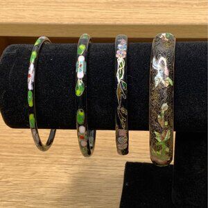 Vintage Cloisoone Enamel Bangle bracelet, Flora Pattern